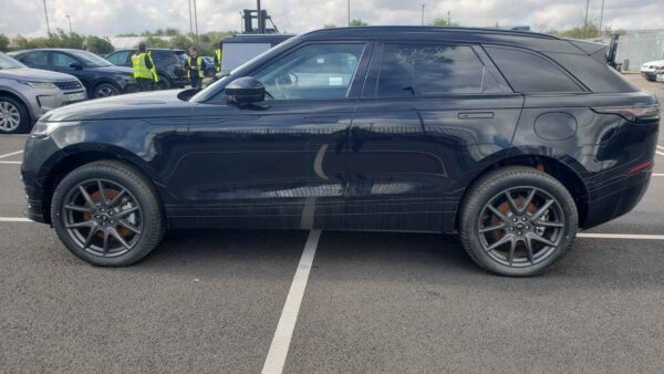 RANGE ROVER VELAR R-DYNAMIC SE P400E RDE2 Motor 2.0 Benzin 2024 398.30 PS