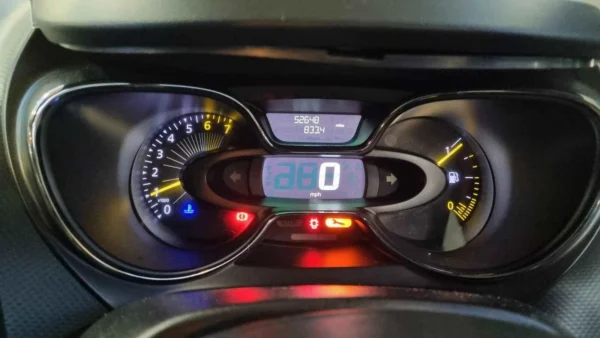 RENAULT CAPTUR H4B400 Motor 0.9L Benzin 2015 90.00 PS 52,648 km