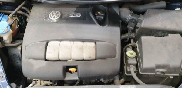 VOLKSWAGEN BEETLE AZJ Motor 2.0 Benzin 2005 114 PS 97,134 km