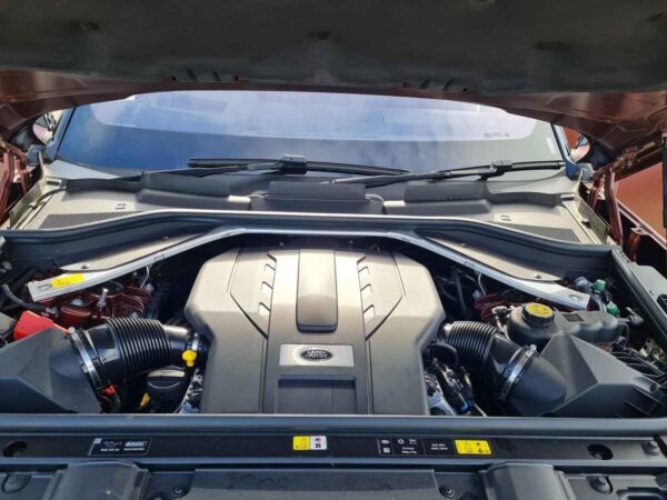 RANGE ROVER SV P530 Motor 4.4 Benzin 2023 522.60 PS 5000 km