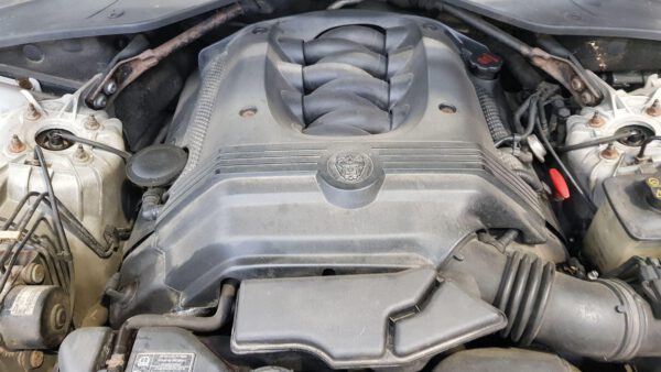 JAGUAR XJ AJ-V8 Motor 3.6L Benzin 2005 262.00 PS 185,691 km ## UNgeprüft ##