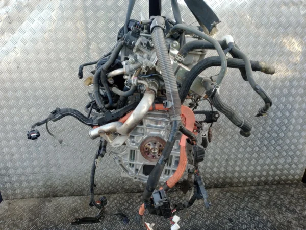 LEXUS CT200 MOTOR 2ZR-FXE 1.8  HYBRID  2015-2020