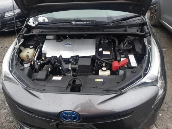 TOYOTA PRIUS MOTOR 2ZR-FXE 1.8  HYBRID   2015-2019