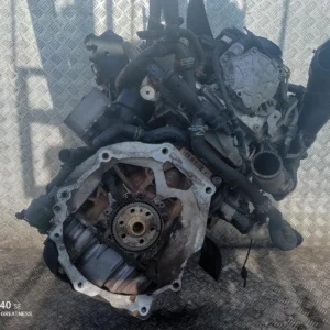 SKODA FABIA MOTOR CAYA 1.6 DIESEL  2010-2015 03L100031D