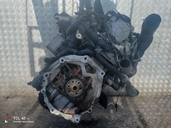 SKODA FABIA MOTOR CAYA 1.6 DIESEL  2010-2015 03L100031D