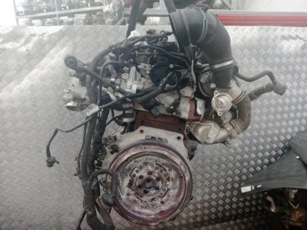 AUDI Q3 MOTOR DFU DFUA 2.0 DIESEL EURO 6 MK1 8U 2015-2019 04L100092E