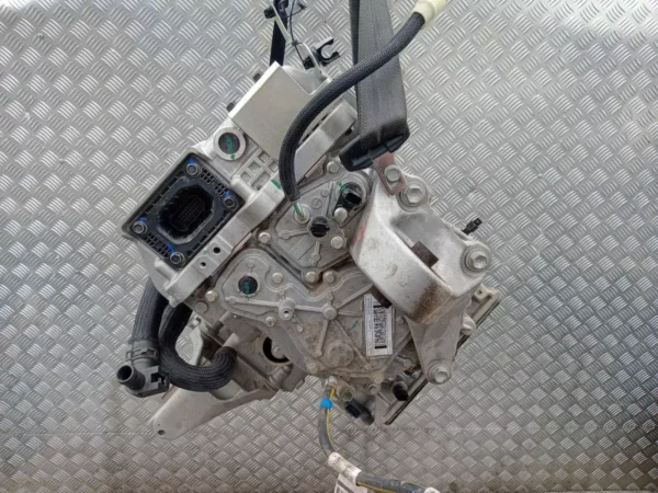 RENAULT MEGANE E-TECH ELECTRIC MOTOR 6AM402 EV60 MOTOR  2022-2024