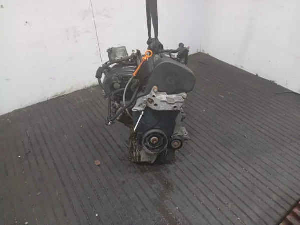 Motor 2009 VOLKSWAGEN GOLF CODE CGGA 1.4L 80BHP MK6 5K