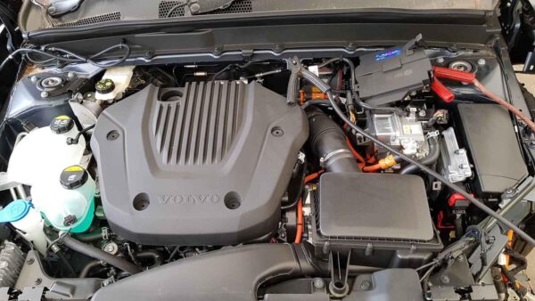 VOLVO XC40 B3154T5-EU6 PHEV Motor 1.5L Benzin 2022 257.50 PS 48 km