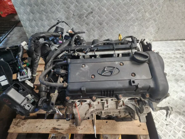 HYUNDAI I30 Motor inkl. Anbauteile 1.4  G4FA-I MK2 2013 - 2017