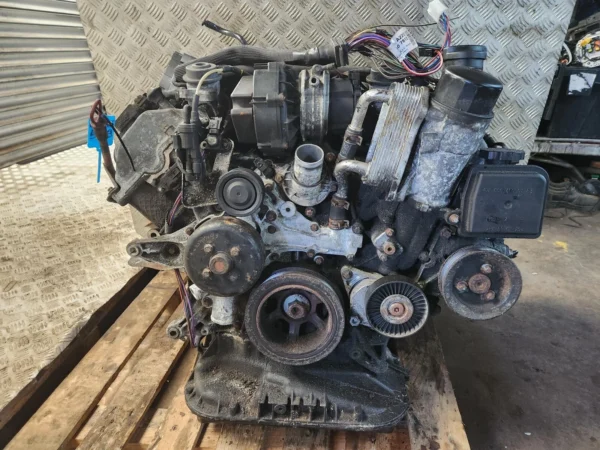 NEW LISTINGMERCEDES S-CLASS Motor inkl. Anbauteile 3.7 M112010  AUTOMATIC W220 1995 - 2005
