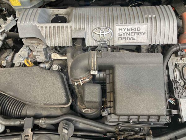 TOYOTA AURIS 2ZR-FXE Motor 1.8L Benzin 2010 99.00 PS 92,922 km ## geprüft##