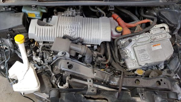 TOYOTA YARIS 1NZ-FXE Motor 1.5L Benzin 2014 60.30 PS