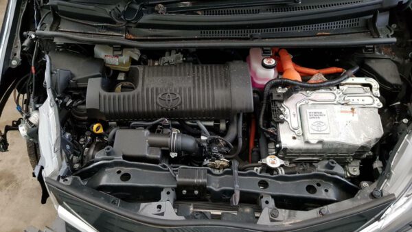 2019 TOYOTA YARIS 1.5 Benzin 1NZ-FXE 99 PS Motor 90 DAY GUARANTEE 3281 km