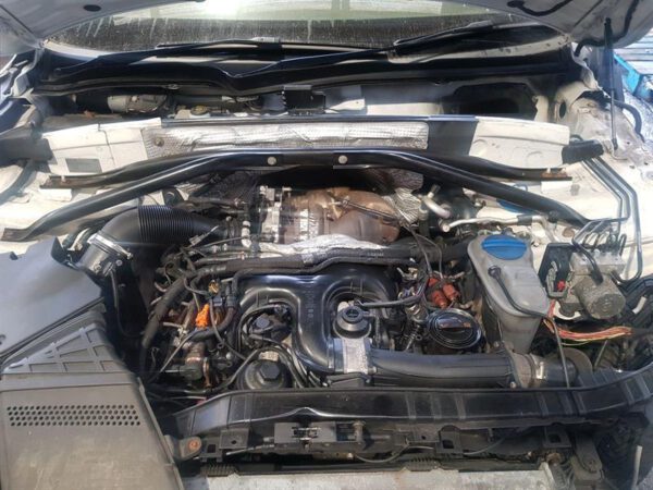 2012-2016 MK1 8R FL AUDI Q5 EURO 5 COMPLETE Motor 3.0 V6 TDI Diesel CDUD