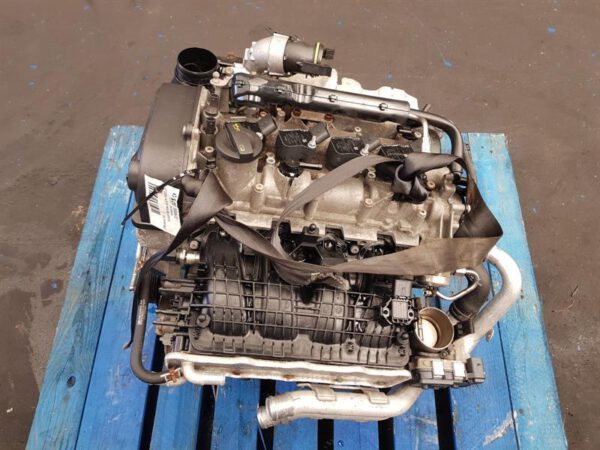 2015-2019 MK5 B9 AUDI A4 COMPLETE Motor 1.4 Benzin CVNA 65K km EURO 6