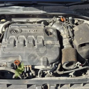 MOTOR VOLKSWAGEN GOLF SE TDI MK7  Diesel WITH PUMP AND INJECTORS CLHA