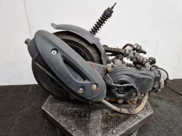 MOTOR PIAGGIO ZIP 50   0.1L  2021 4.00 PS 2876 KM