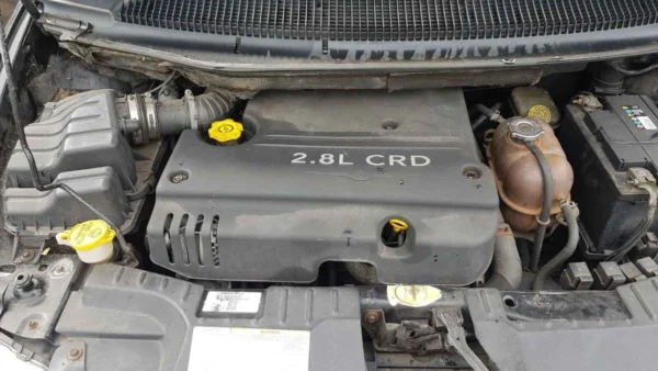 MOTOR Chrysler Voyager MK4 (RG) 2008  2.8 CRD  Code ENR 68004104AA