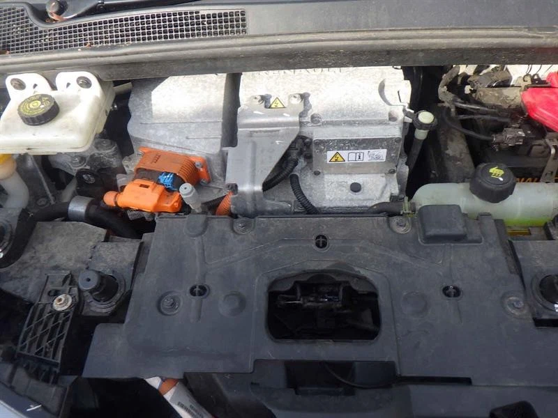 Motor 2012 RENAULT ZOE COMPLETE EV ELECTRIC MOTOR 5AM450