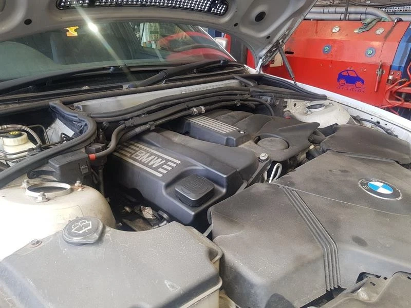 Motor 2000-2005 E46 BMW 3 SERIES 1.8 Benzine N46B18O0 (N46B18A) – Bild 3
