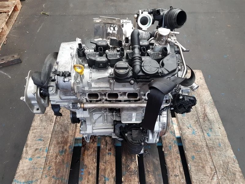 Motor 2017 VOLKSWAGEN T-ROC 1.5 Benzine DXDB LY 600