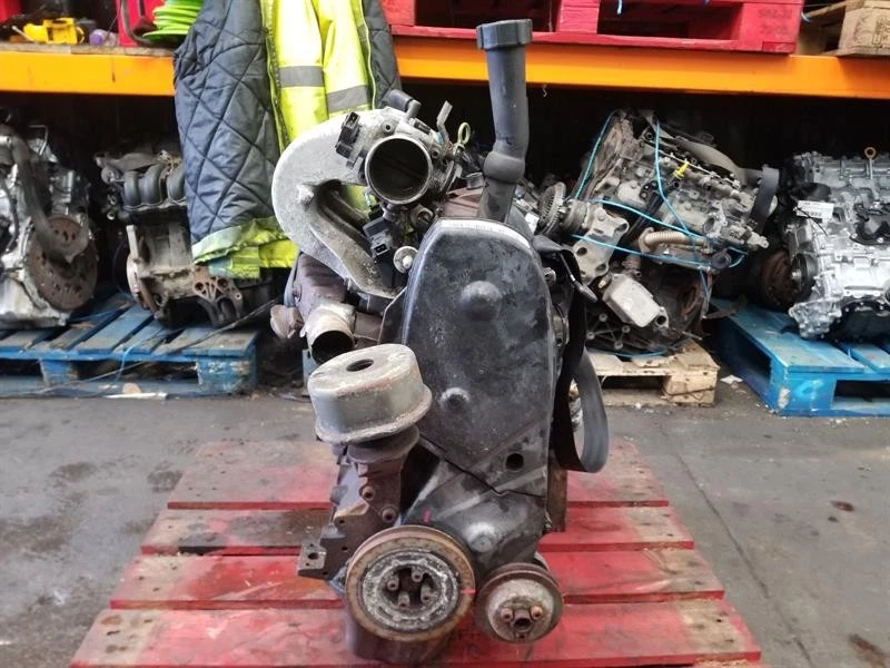 Motor 1990-2003 VOLKSWAGEN TRANSPORTER T4 2.0 Benzine AAC – Bild 3