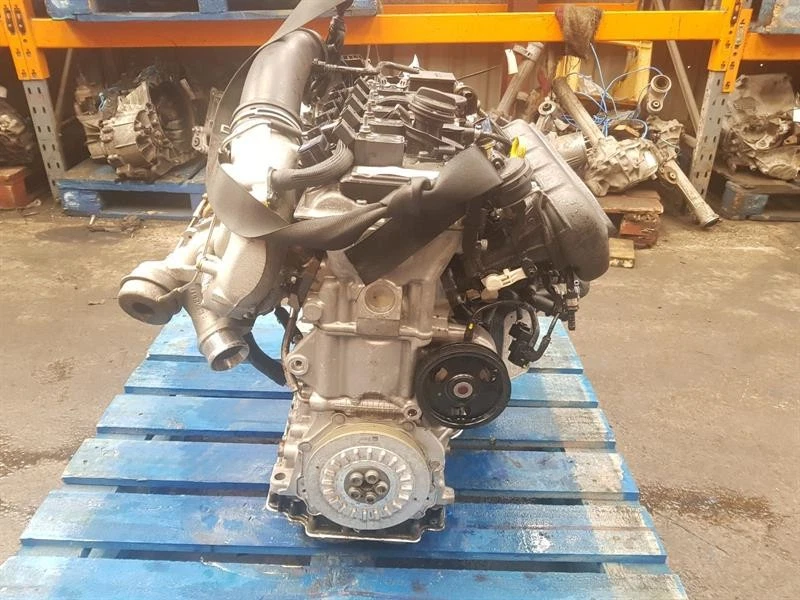 Motor 2017-2020 AUDI RS3 2.5 Benzine DNWA – Bild 3