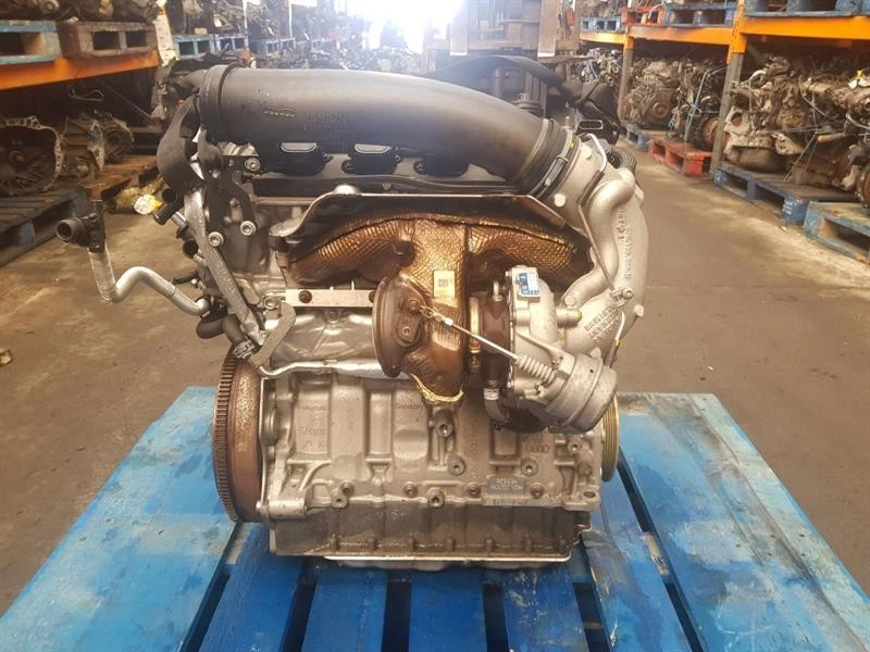 Motor 2017-2020 AUDI RS3 2.5 Benzine DNWA – Bild 4