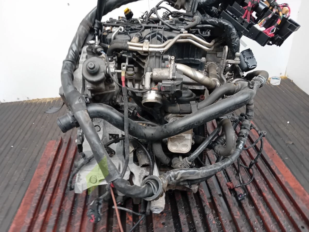 Motor AUDI A4 saloon B8 Diesel CJCD – Bild 3