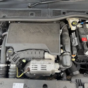 Motor 2019-2026 PEUGEOT 208  1.2 Benzine   HNE