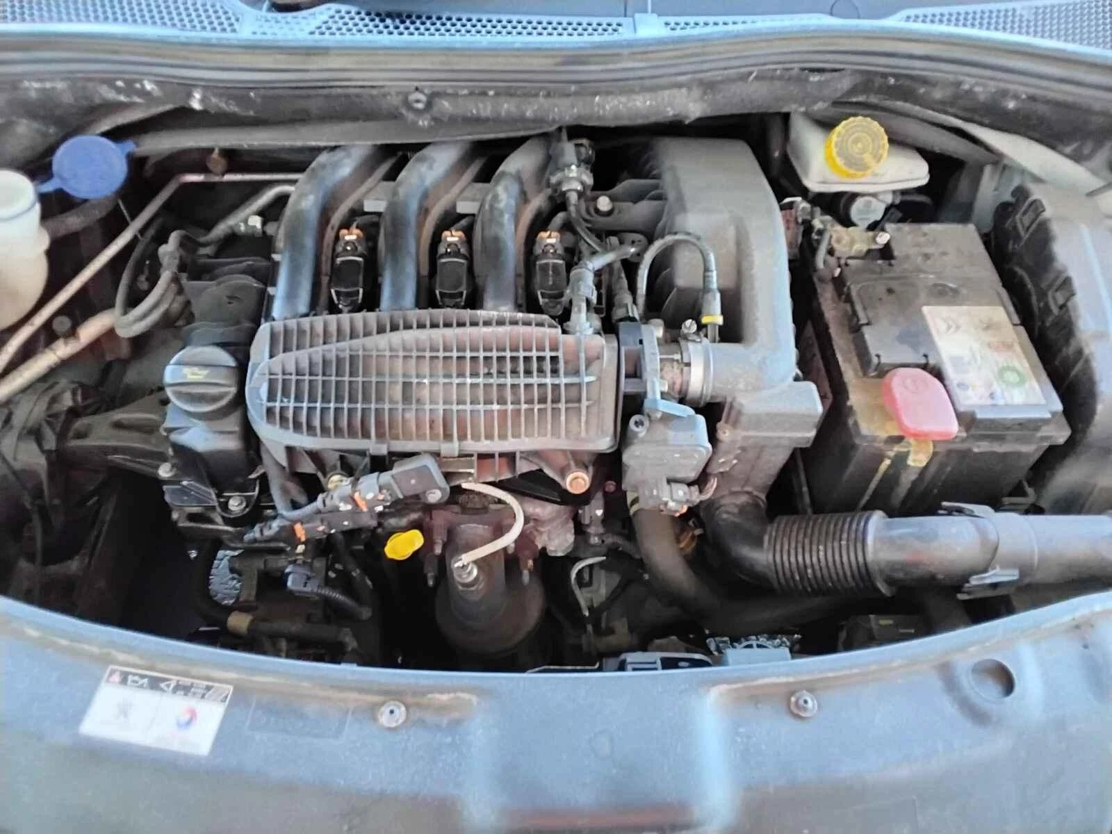 Motor Peugeot 208 12-20 1.2 Benzine HMZ EB2