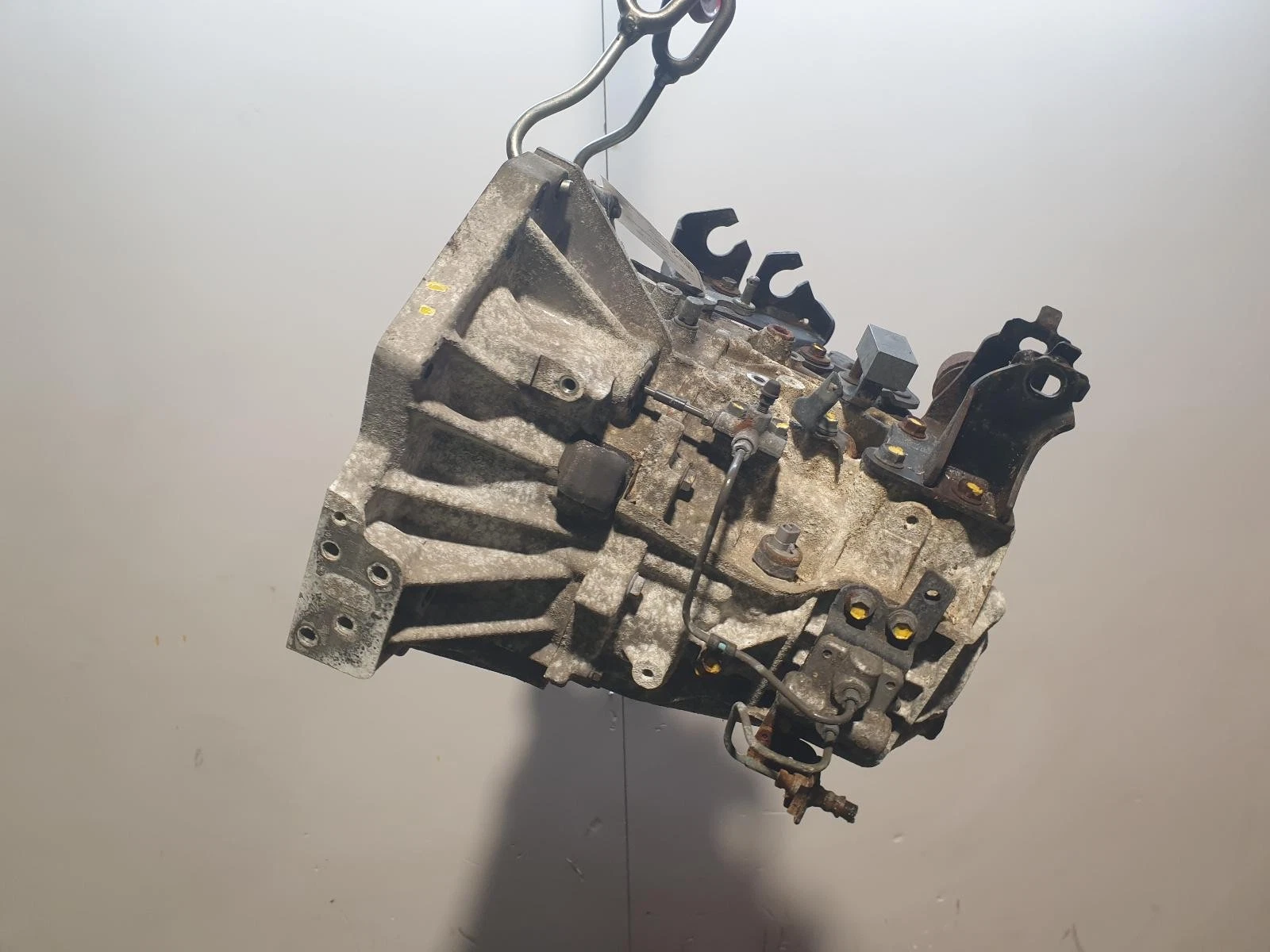 Getriebe TOYOTA AURIS E180 2015 Schaltgetriebe 1.4L Diesel 6 Gang 3033012052 – OEM: 3033012052 | VIN: SB1KN3JE30E065194 – Bild 3