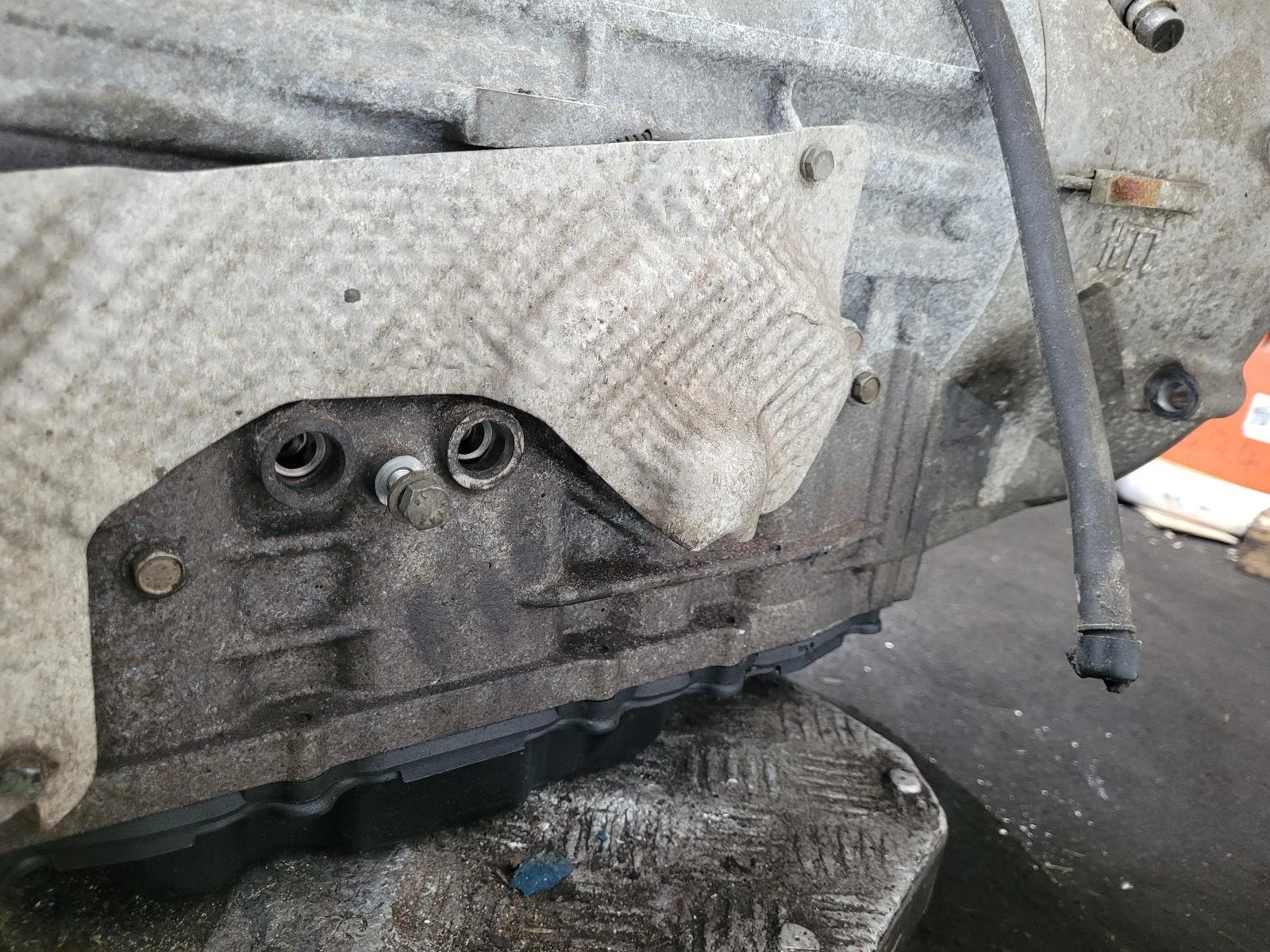 Getriebe PORSCHE CAYENNE 2005 4.5L Benzin 6-Gang Automatikgetriebe A4800 – OEM: 95530001127 / 09D300036P / 0AD 341 040 R | VIN: WP1ZZZ9PZ6LA41654 – Bild 4