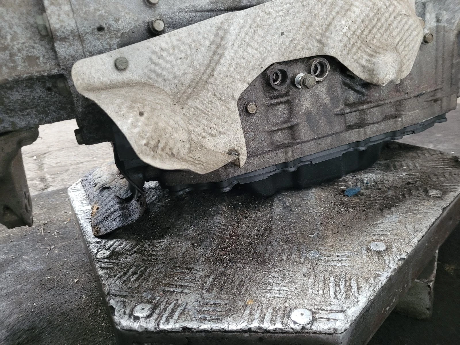 Getriebe PORSCHE CAYENNE 2005 4.5L Benzin 6-Gang Automatikgetriebe A4800 – OEM: 95530001127 / 09D300036P / 0AD 341 040 R | VIN: WP1ZZZ9PZ6LA41654 – Bild 5