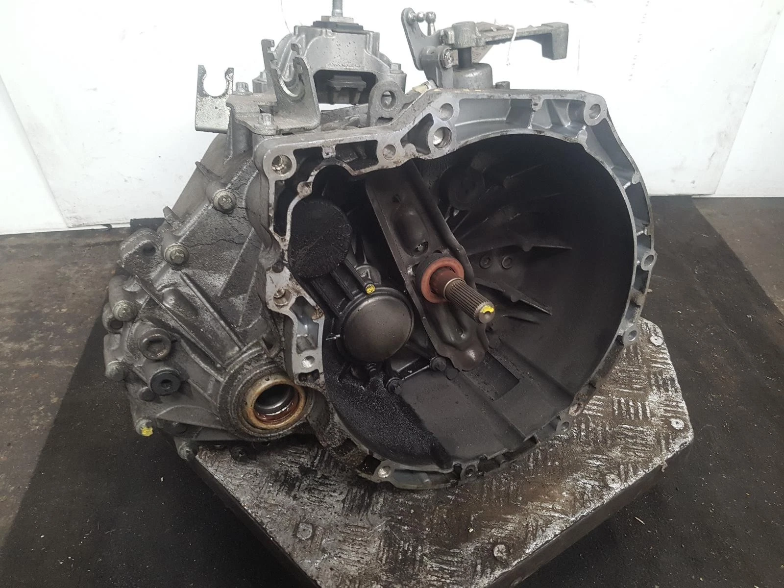 Getriebe MINI COOPER S 2010 1.6L Benzin 6-Gang Schaltgetriebe GS6-53B 77855 M – OEM: 23 00 8 614 257 / 23007583196 / 23007625516 – Bild 3