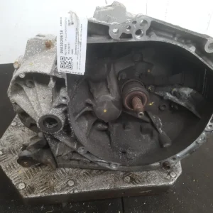 Getriebe PEUGEOT 2008 MK1 2017 Schaltgetriebe 1.6L Diesel 6 Gang 1610436480 – OEM: 1610436480 | VIN: VF3CUBHZMHY026710