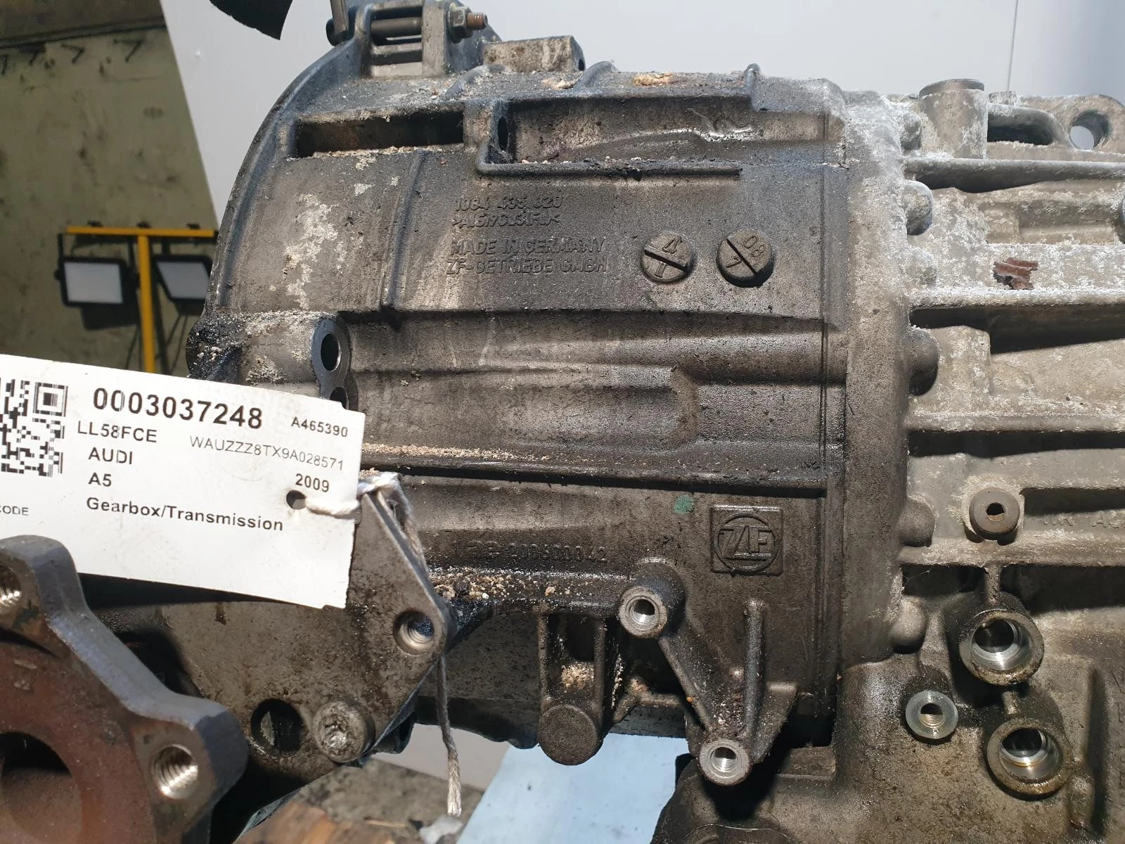 Getriebe AUDI A5 2009 Automatikgetriebe 4.2L Benzin 6 Gang 0B6300036CX001 – OEM: 0B6300036CX001 | VIN: WAUZZZ8TX9A028571 – Bild 4