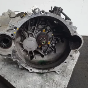 Getriebe KIA CEED 2019 1.6L Diesel 6-Gang Schaltgetriebe ZD30 – OEM: 4300032AC6 | VIN: U5YH5819LKL033154