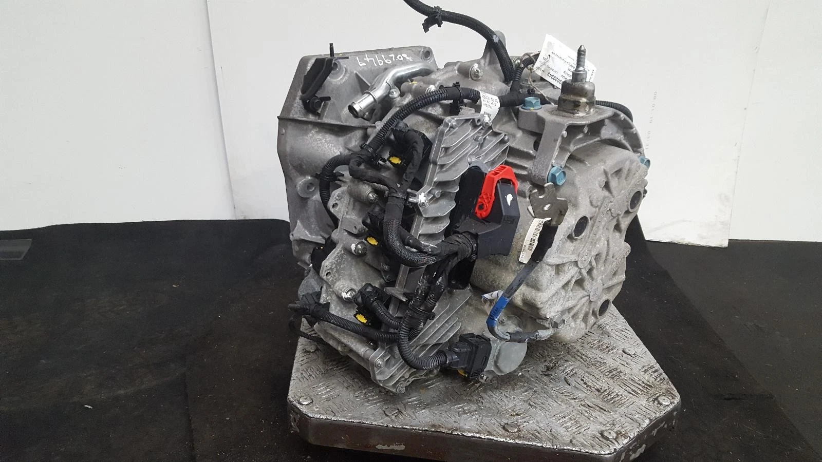 Getriebe NISSAN JUKE F16 2020 1.0L Benzin Automatikgetriebe 3201002Q9C – OEM: 3201002Q9C | VIN: SJNFAAF16U1059191 – Bild 4