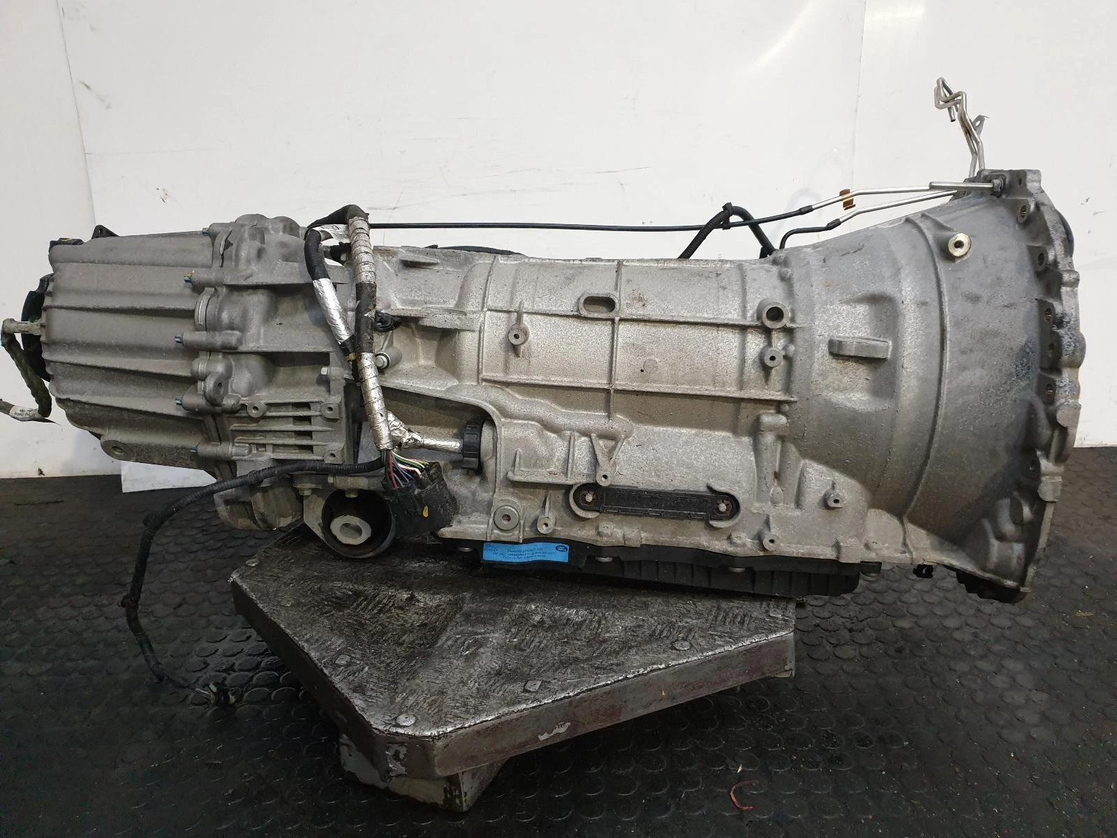 Getriebe LAND ROVER DISCOVERY L462 2020 3.0L Diesel Automatikgetriebe – OEM: LR082675 | VIN: SALRA2AK2L2444952 – Bild 3