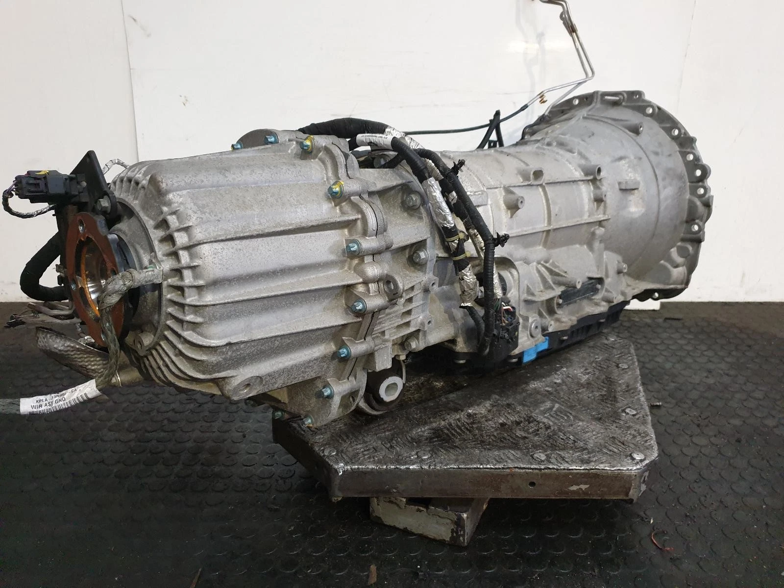 Getriebe LAND ROVER DISCOVERY L462 2020 3.0L Diesel Automatikgetriebe – OEM: LR082675 | VIN: SALRA2AK2L2444952 – Bild 4