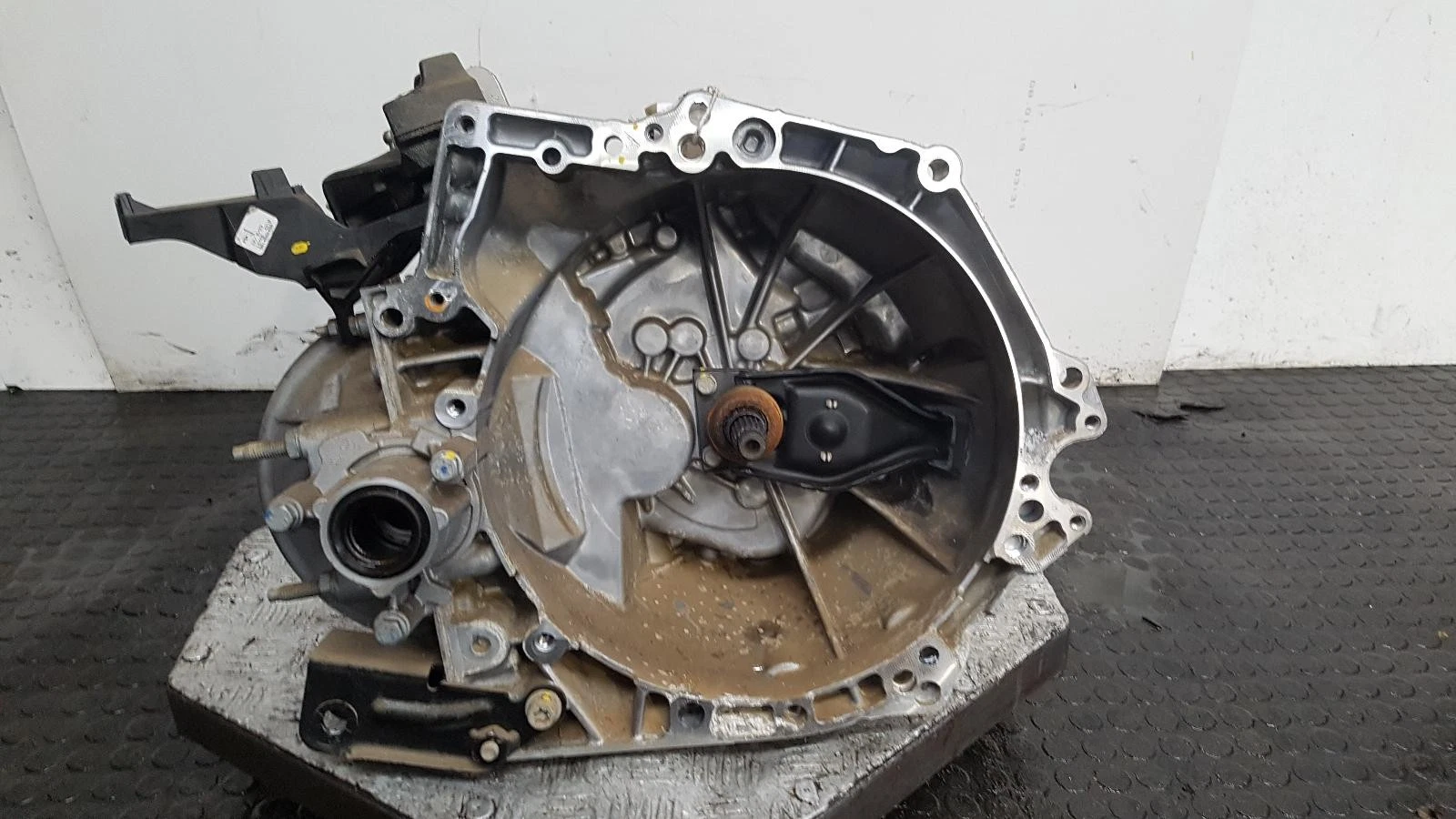 Getriebe TOYOTA PROACE CITY 2023 1.5L Diesel Schaltgetriebe STT TYPE 6-Gang – OEM: SU001A9579 | VIN: YAREFYHT2GJ051108