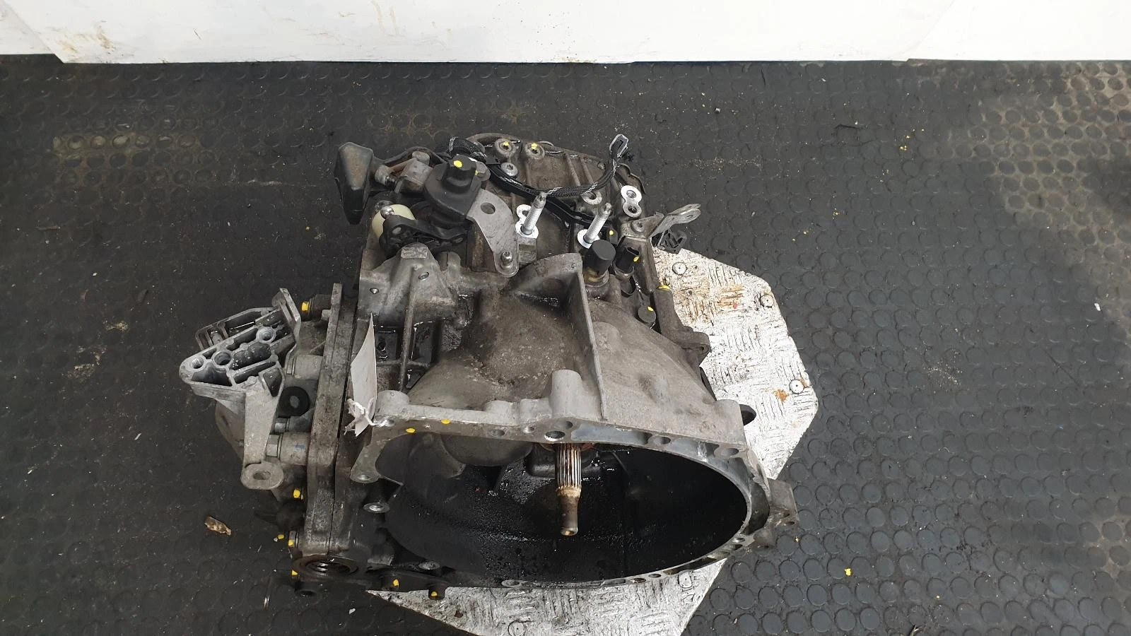 Getriebe CITROEN C4 GRAND PICASSO 2015 1.6L Diesel 6-Gang Schaltgetriebe – OEM: 0003103886 / 9802485680