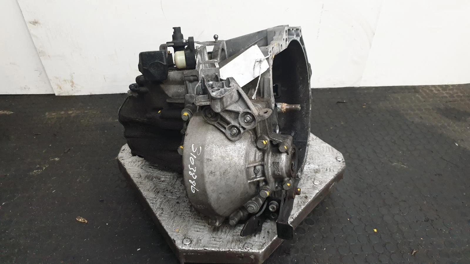 Getriebe CITROEN C4 GRAND PICASSO 2015 1.6L Diesel 6-Gang Schaltgetriebe – OEM: 0003103886 / 9802485680 – Bild 3
