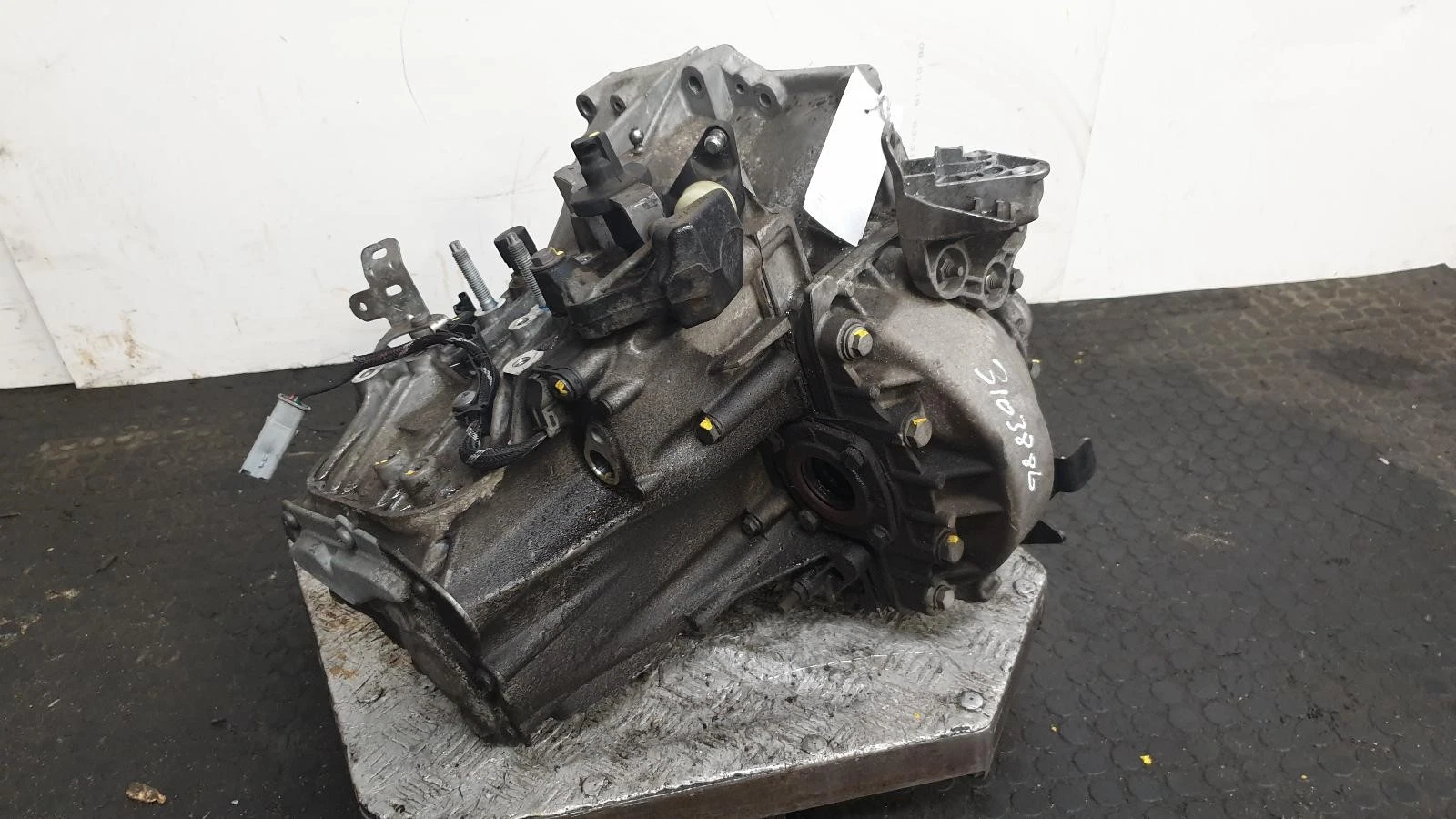 Getriebe CITROEN C4 GRAND PICASSO 2015 1.6L Diesel 6-Gang Schaltgetriebe – OEM: 0003103886 / 9802485680 – Bild 4