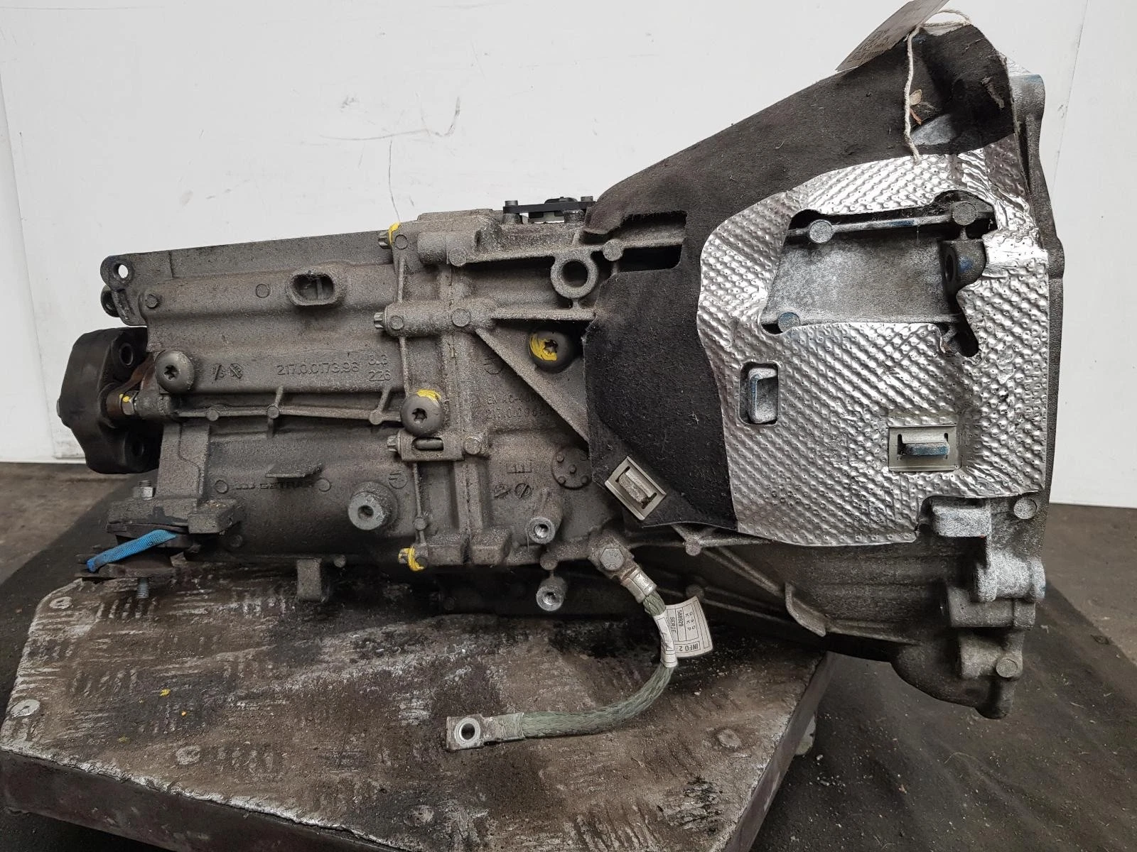 Getriebe BMW 1 Serie 2015 1.5L Benzin Schaltgetriebe 42. 8637974 / GS6-17FG – OEM: 0003061680 / 23 00 8 637 974 – Bild 3