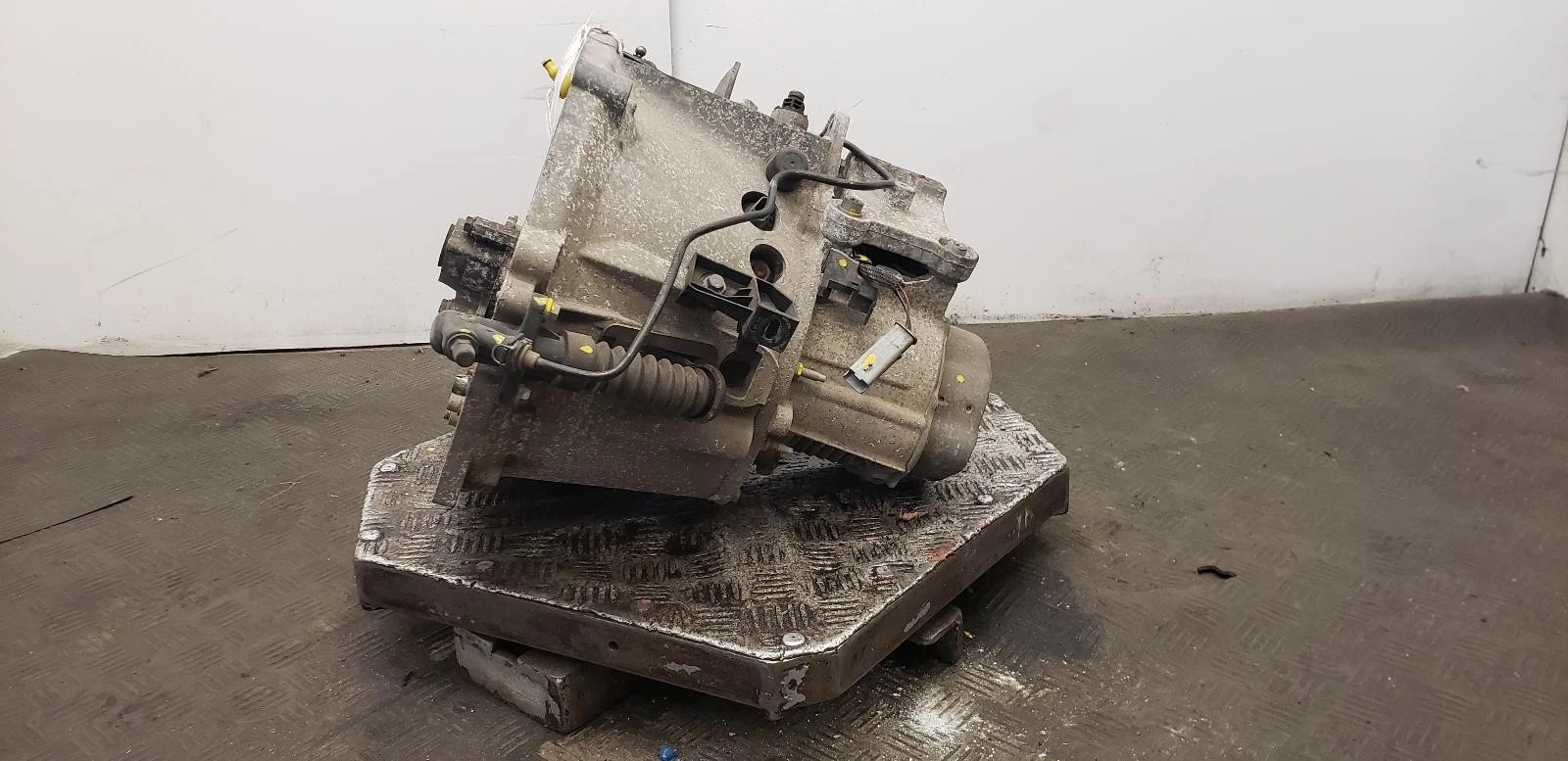 Getriebe OPEL Crossland X 2017 1.2L Benzin Schaltgetriebe M0K – OEM: 1612478480 | VIN: W0V7H9ED9J4011862 – Bild 3