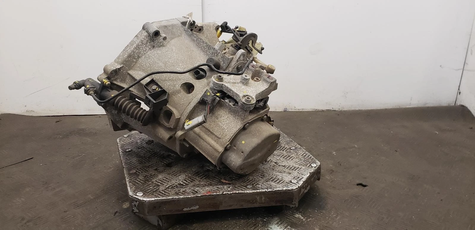 Getriebe OPEL Crossland X 2017 1.2L Benzin Schaltgetriebe M0K – OEM: 1612478480 | VIN: W0V7H9ED9J4011862 – Bild 4