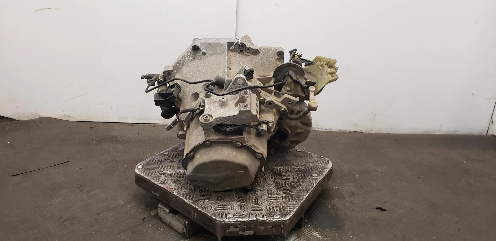 Getriebe OPEL Crossland X 2017 1.2L Benzin Schaltgetriebe M0K – OEM: 1612478480 | VIN: W0V7H9ED9J4011862 – Bild 5